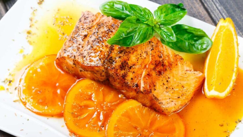 salmón en salsa de naranja