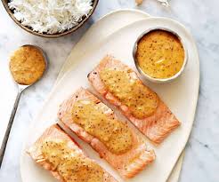 plato con salmón a la mostaza